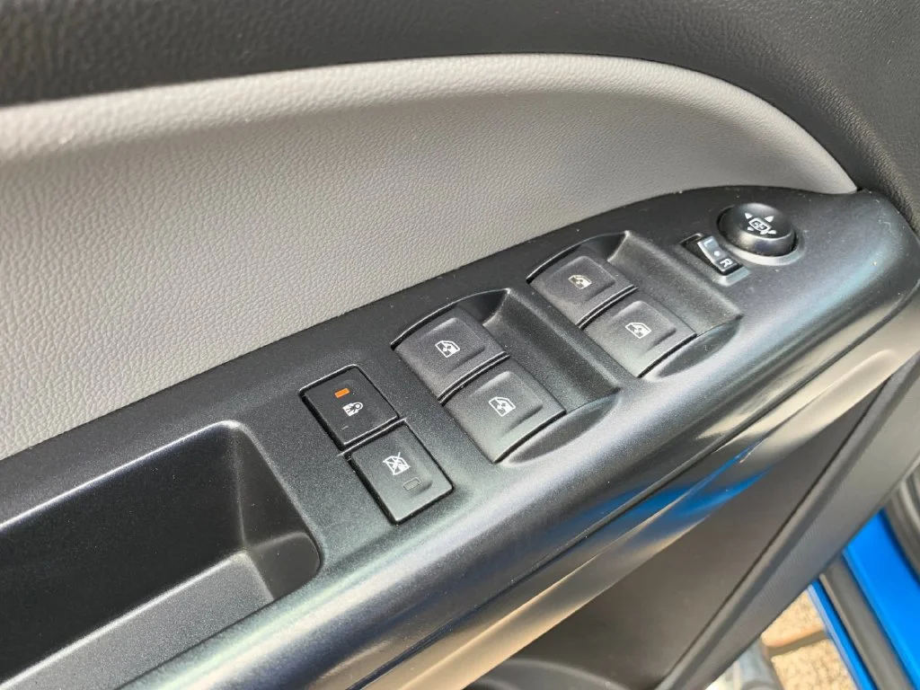 Used 2021 Blue Chevrolet Work Truck image 13
