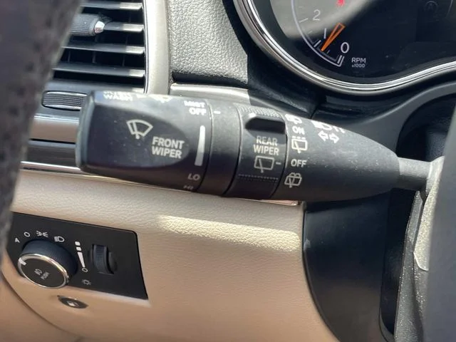 Used 2019 White Jeep Limited image 24