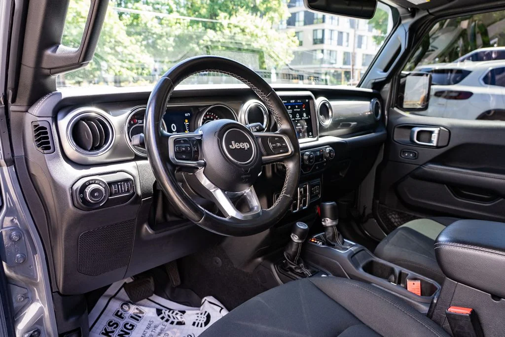 Used 2021 Gray Jeep Unlimited Sahara image 22
