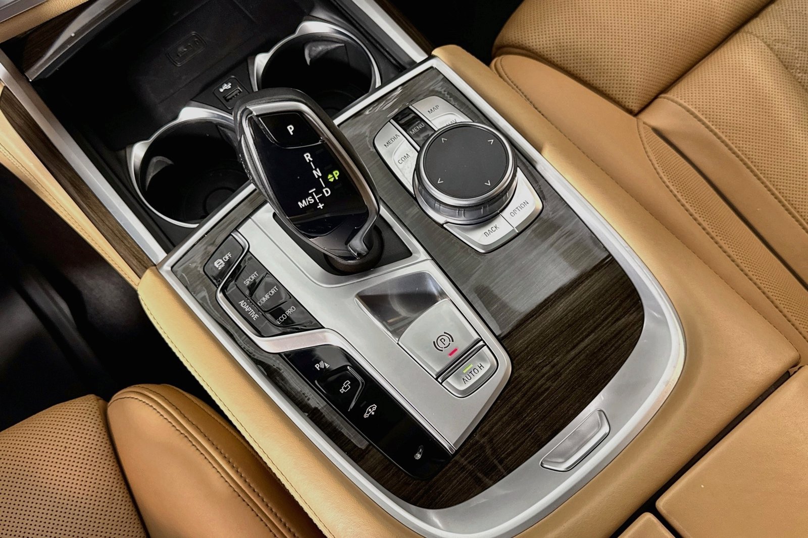 Used 2020 Mineral White Metallic BMW 740i image 16