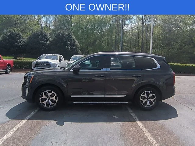 Used 2022 Green Kia EX image 2