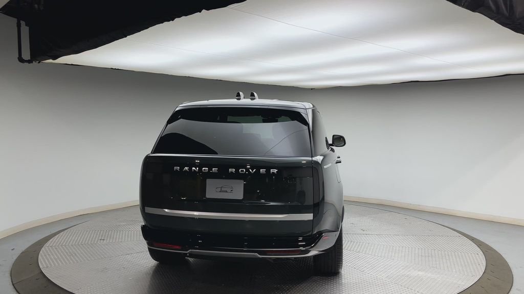 Used 2024 Belgravia Green Metallic Land Rover Autobiography image 3