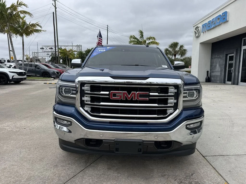 Used 2018 Blue Metallic GMC SLT image 29