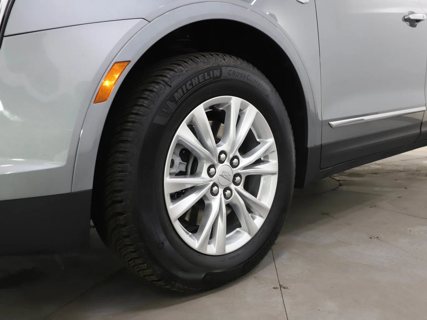 Used 2025 Gray Cadillac Luxury image 30