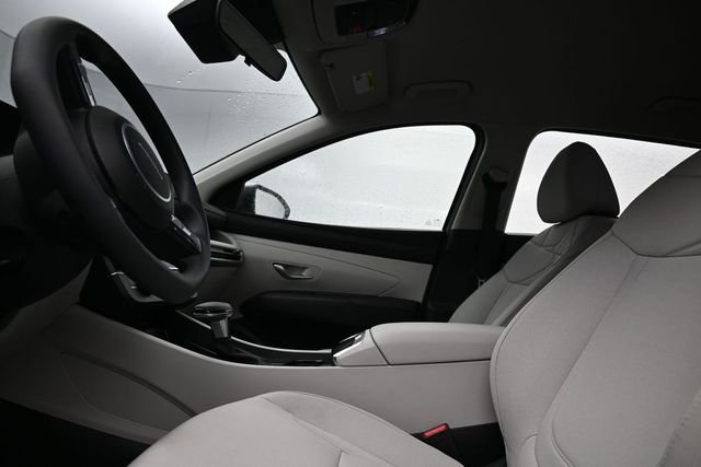 New 2026 White Hyundai SE FWD image 16