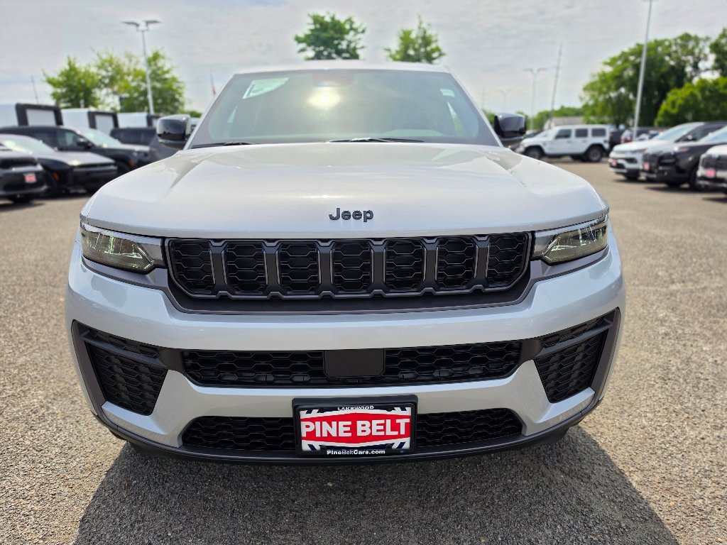 New 2026 Silver Jeep Laredo Altitude image 7