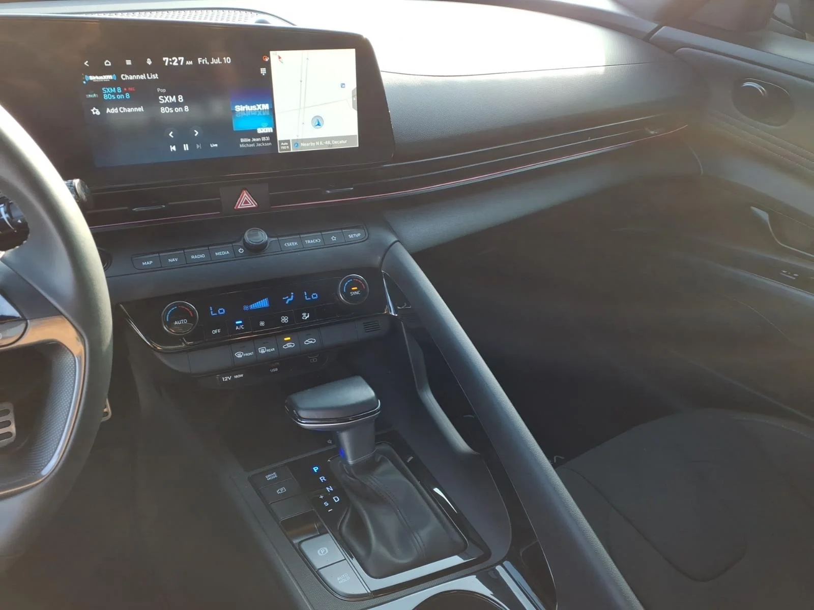 Used 2025 Black Hyundai SEL Sport image 6