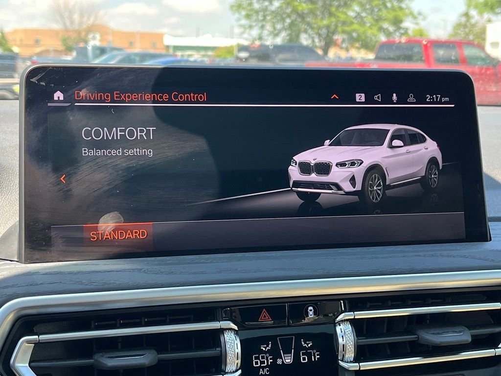 Certified Used 2025 Alpine White BMW xDrive30i image 80