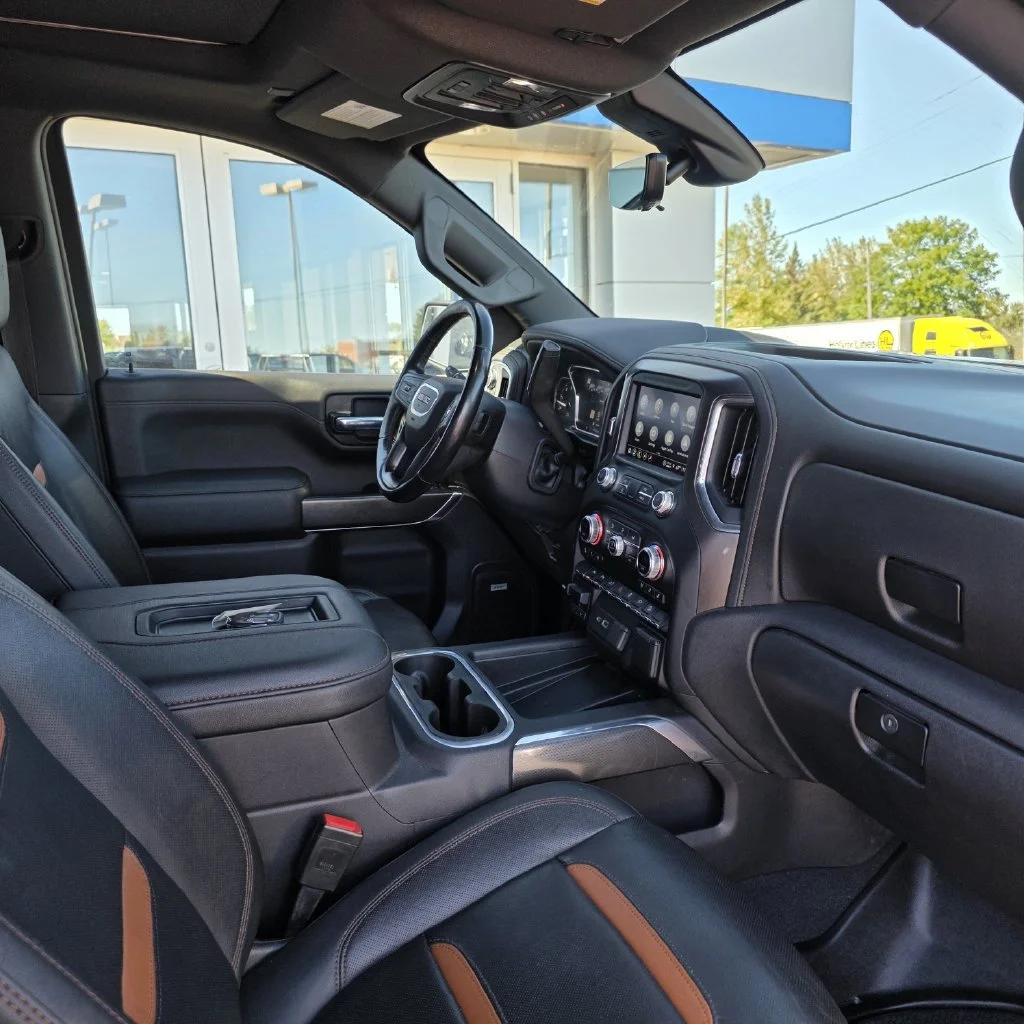 Used 2022 ONYX BLACK GMC AT4 image 20