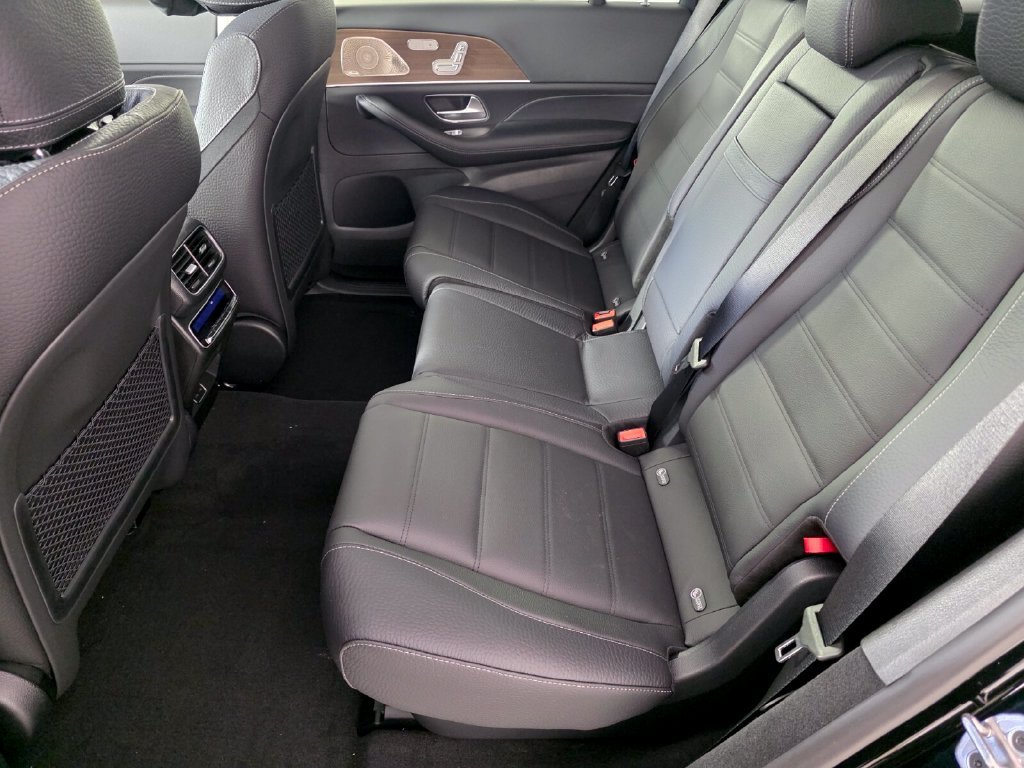 New 2026 Black Mercedes-Benz GLS 450 image 11