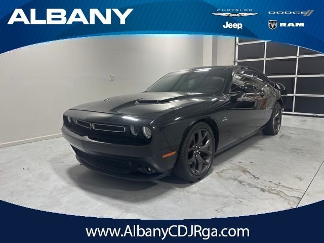 Used 2017 Black Dodge R/T image 1