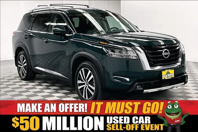 2023 Nissan Pathfinder Platinum