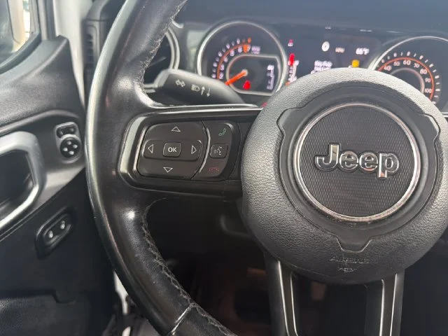 Used 2020 White Jeep Unlimited Sport Altitude image 28