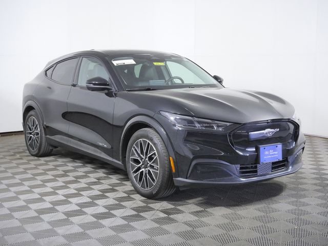2025 Ford Mustang-Mach-e Premium's photo