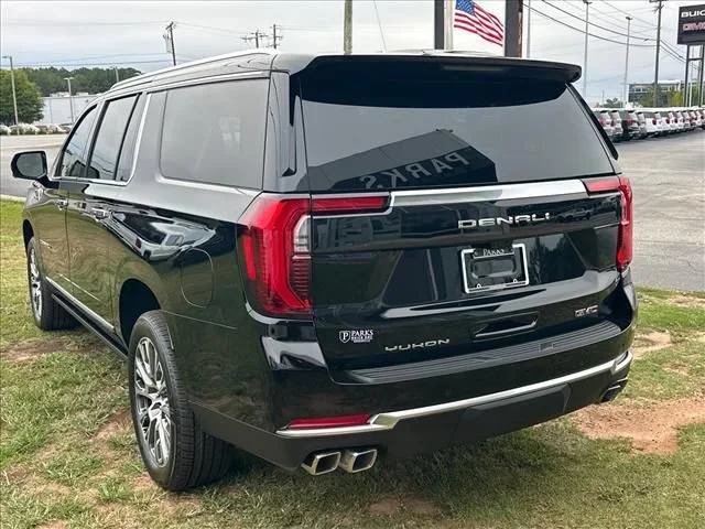 2026 GMC Yukon XL Denali - Photo 8