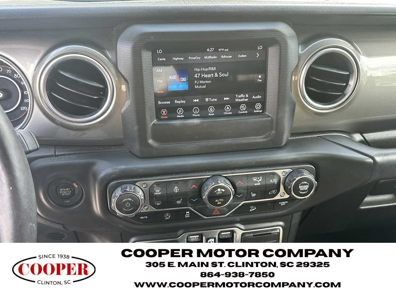 Used 2018 Bright White Clearcoat Jeep Sahara image 23