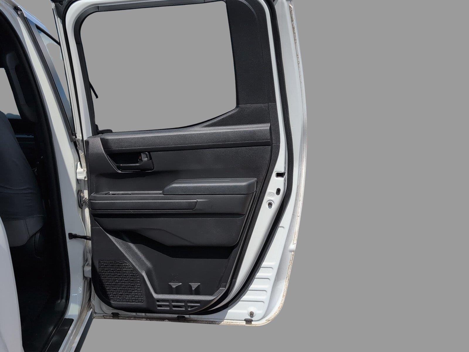 Used 2025 Ice Cap Toyota SR5 image 18