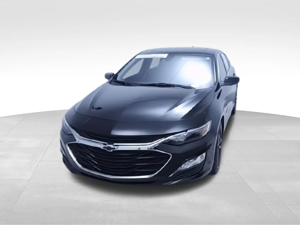 Used 2023  Chevrolet LT image 5