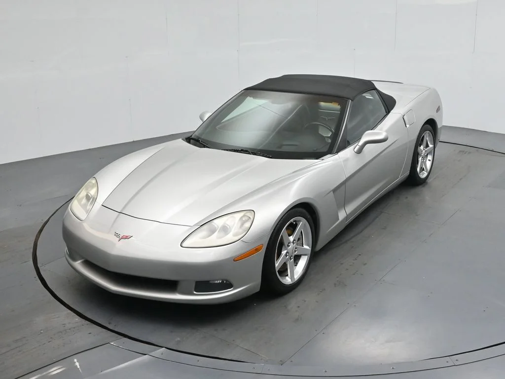 Used 2005 Silver Chevrolet Base image 30