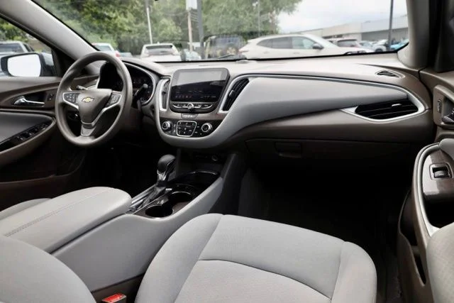2024 Chevrolet Malibu 1LT - Photo 36