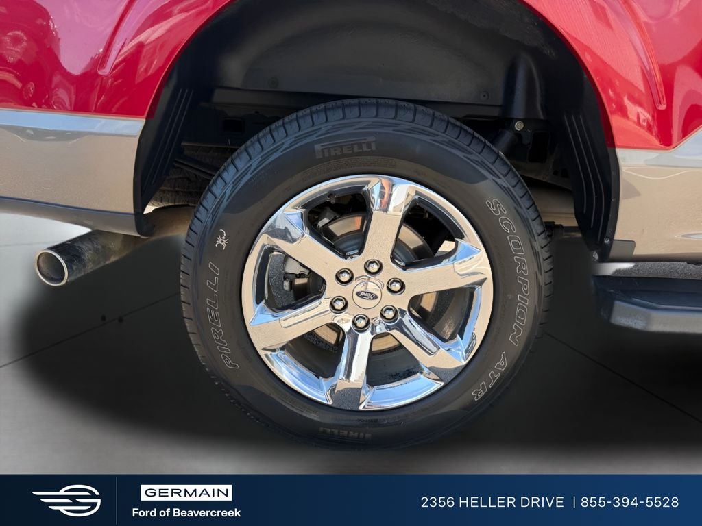 Used 2021  Ford Lariat image 28