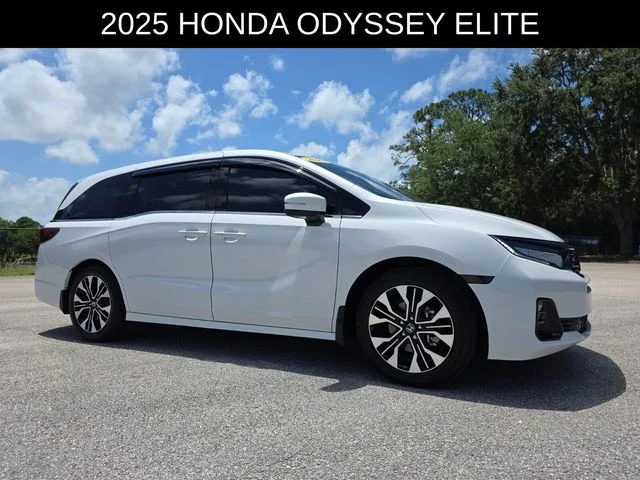 2025 Honda Odyssey Elite's photo