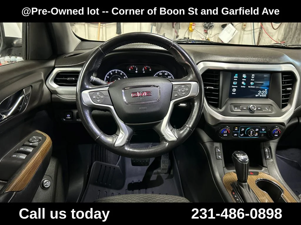 Used 2019 White GMC SLE-2 image 19