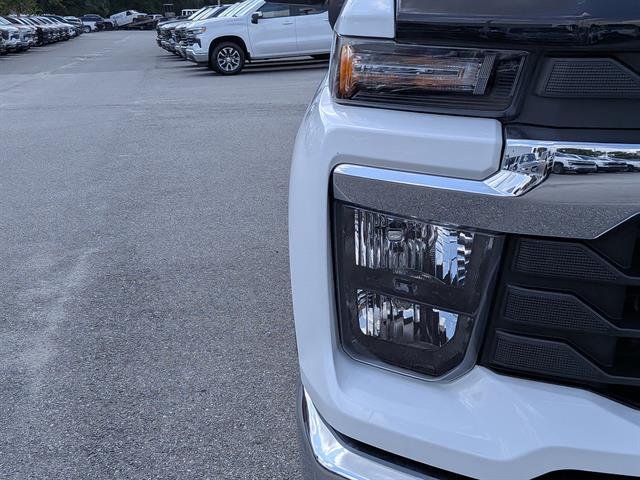 2025 Chevrolet Silverado 2500HD LT - Photo 9