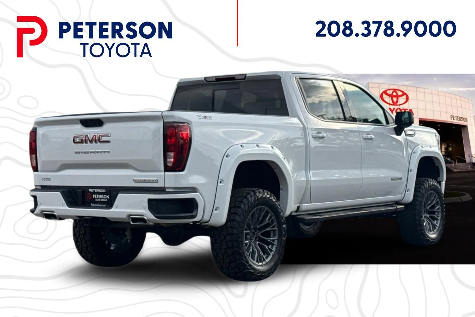 Used 2025  GMC Elevation image 3