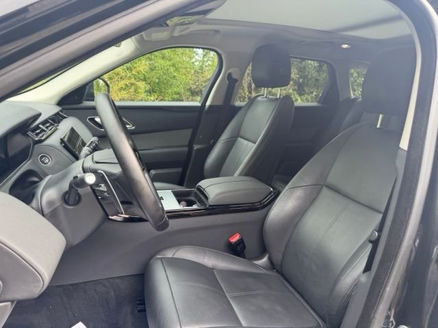 Used 2024 Santorini Black Metallic Land Rover S image 10