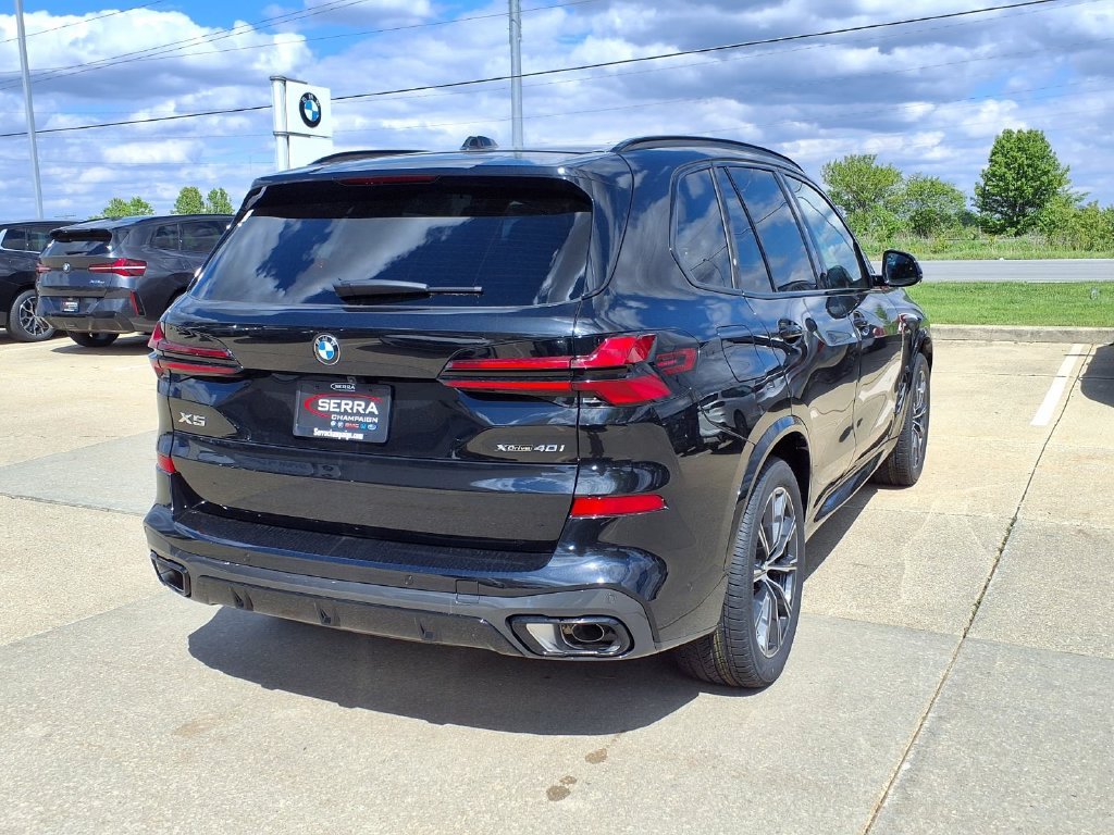 Used 2026 Black Sapphire Metallic BMW xDrive40i image 17