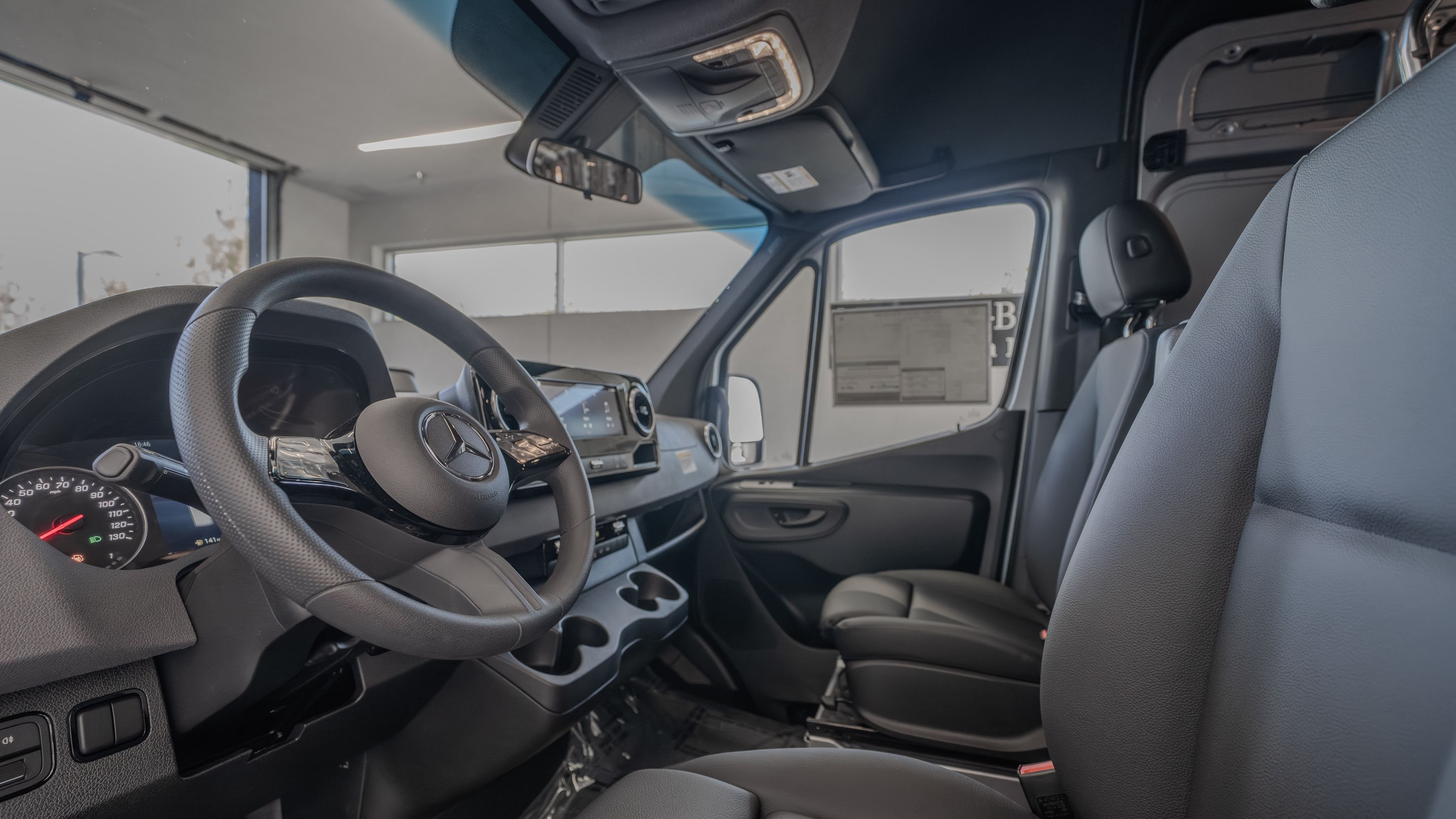 New 2025 High-tech silver metallic Mercedes-Benz Cargo 170 WB image 6