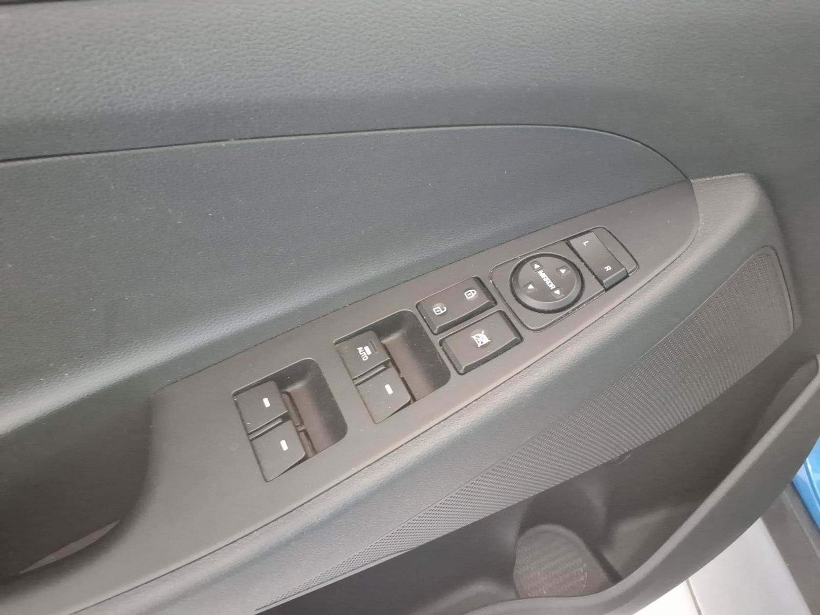Certified Used 2020 Aqua Blue Hyundai Value image 16