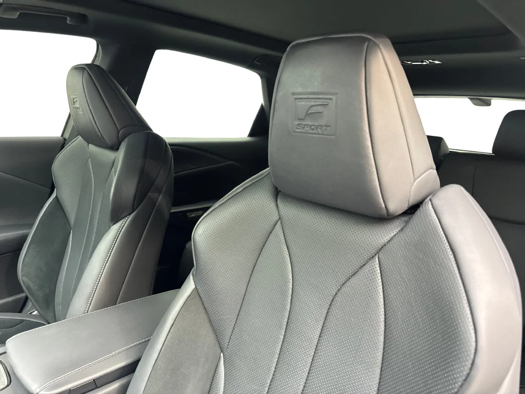 Used 2023 White Lexus 500h F SPORT Performance image 29
