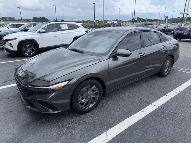 2024 Hyundai Elantra SEL