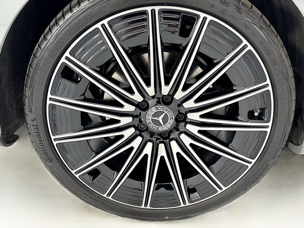New 2026 MANUFAKTUR Alpine Grey Mercedes-Benz E 350 image 32