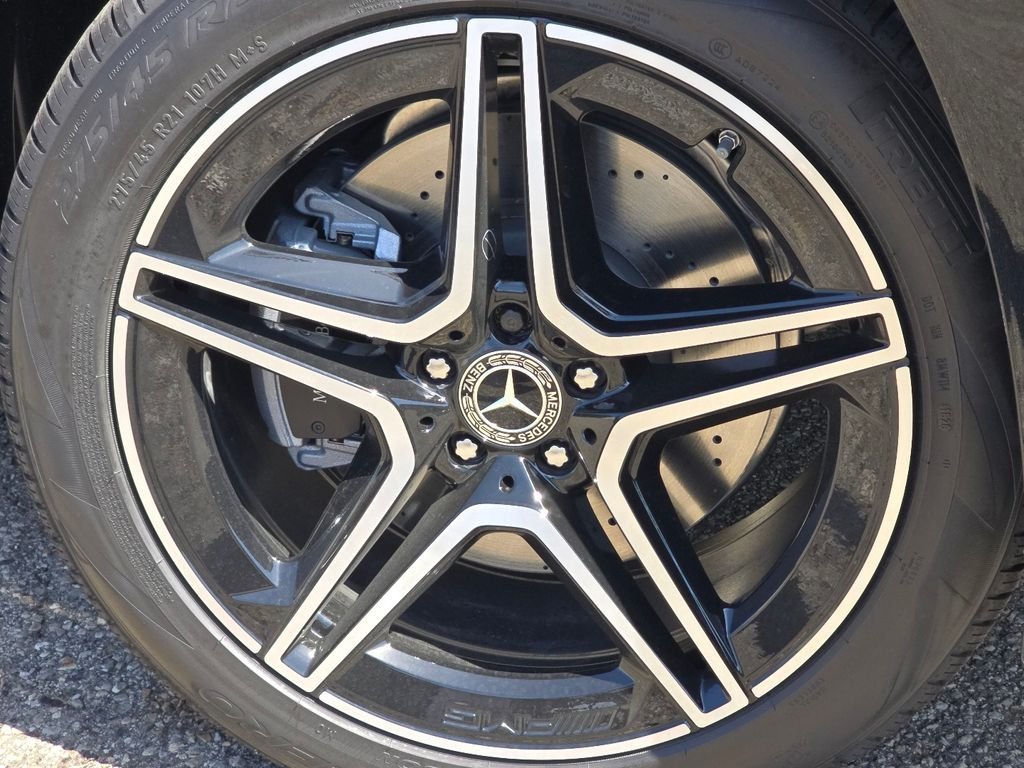 New 2026 Black Mercedes-Benz GLS 450 image 10