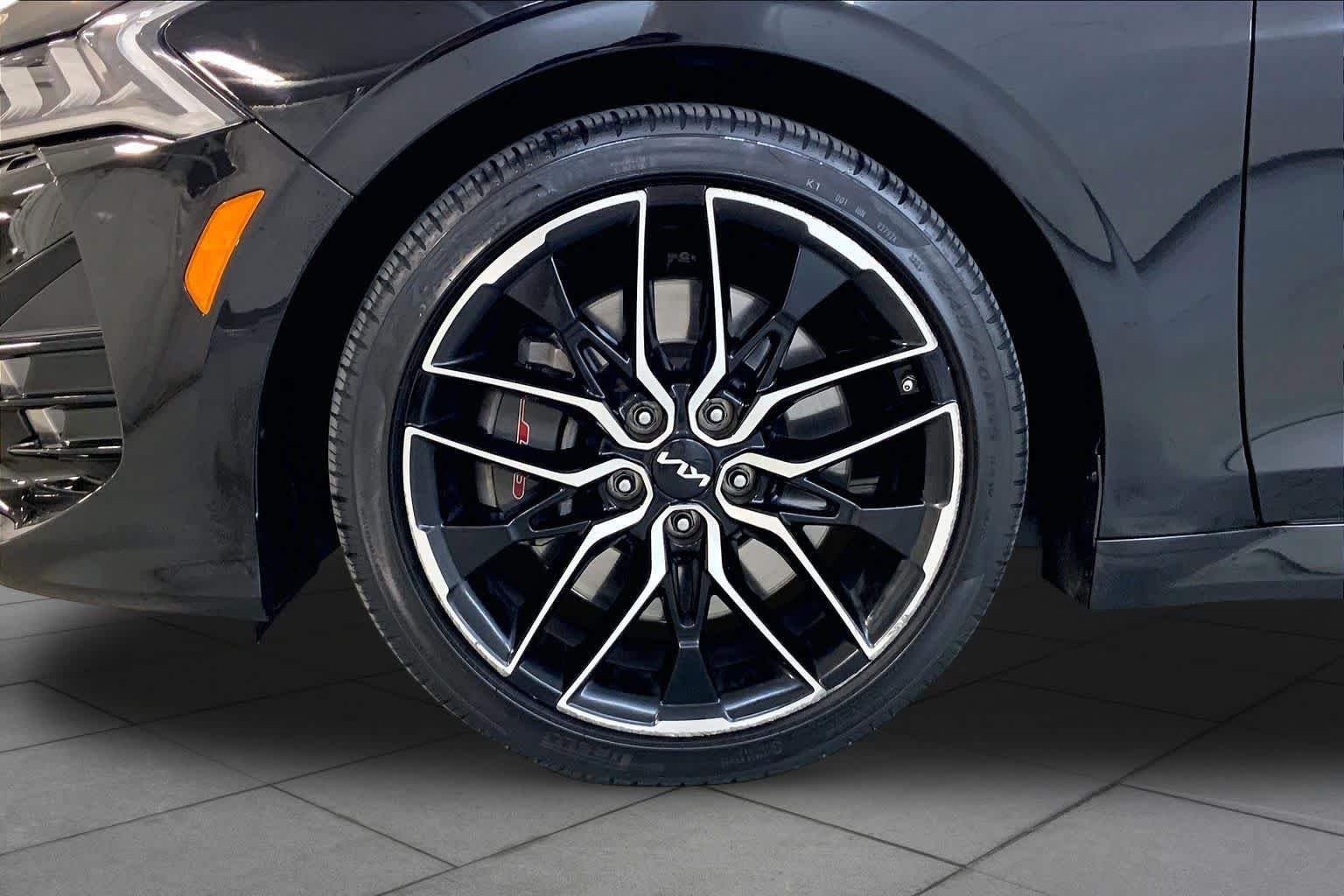 Used 2022 Ebony Black Kia GT image 9