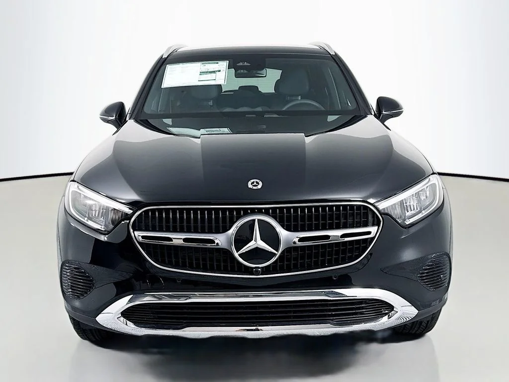 Used 2026 Black Mercedes-Benz GLC 300 image 6