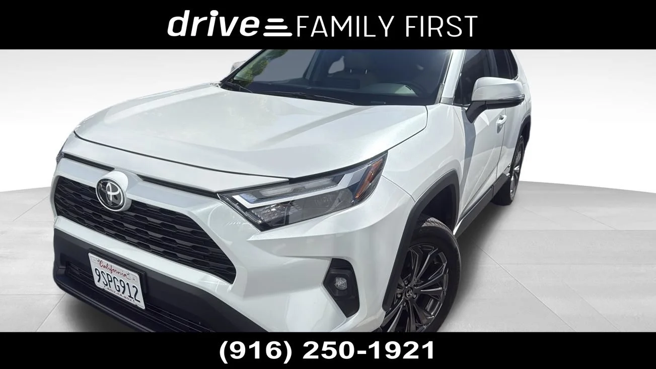 2025 Toyota RAV4 Hybrid XLE Premium AWD's photo