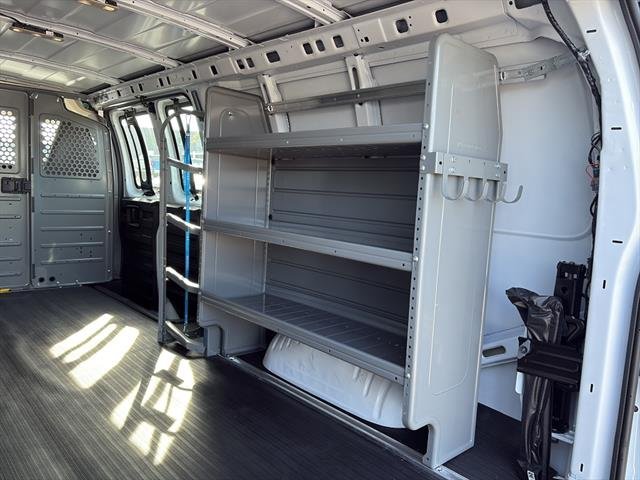 2025 Chevrolet Express Cargo Work Van - Photo 12