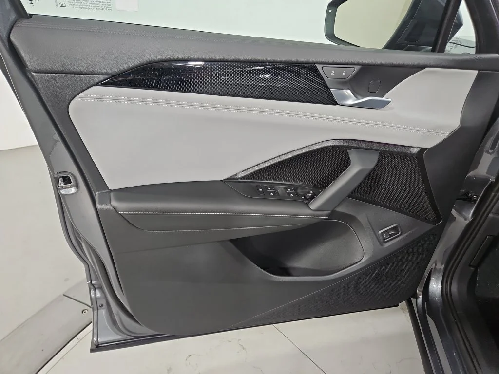 New 2026 Gray Volkswagen 2.0T SE image 10