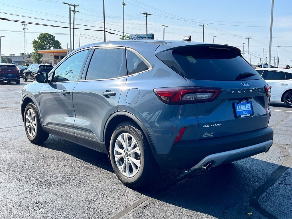 Used 2025 Vapor Blue Ford Active image 6