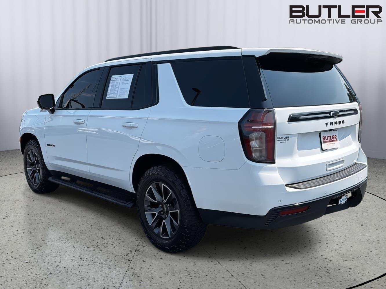 Used 2023 Summit White Chevrolet Z71 image 4