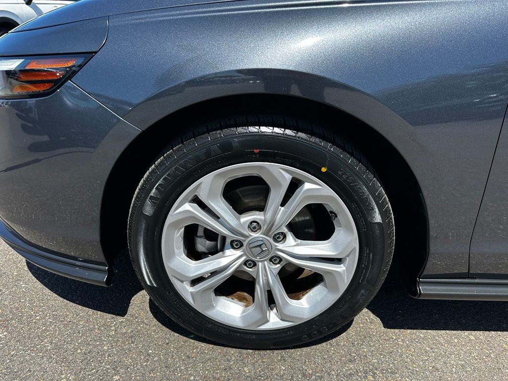 Used 2024  Honda LX image 9