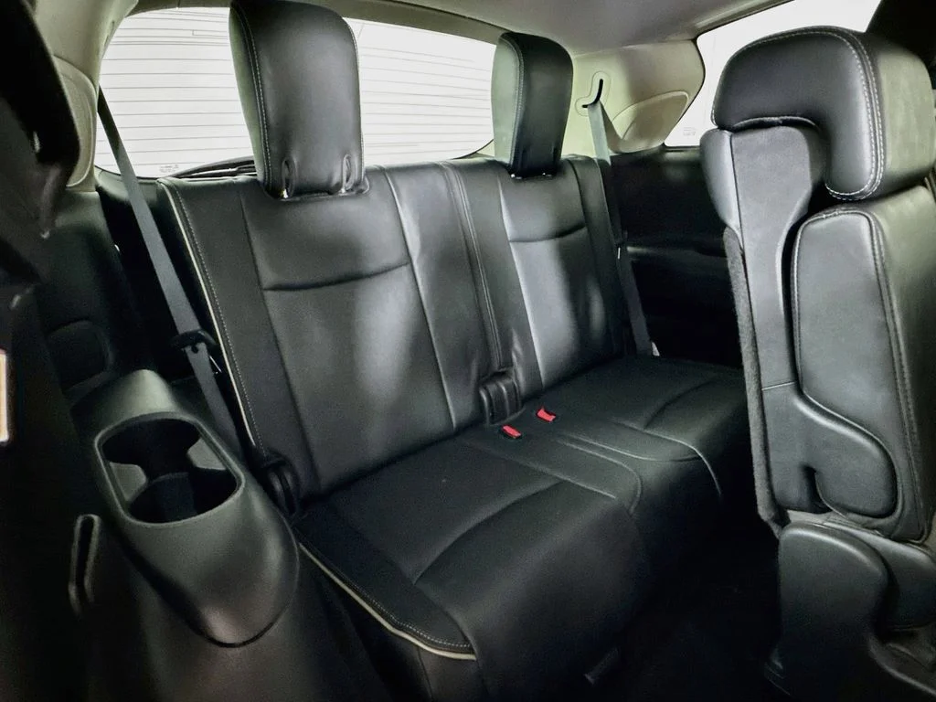 Used 2019 Black INFINITI LUXE image 36