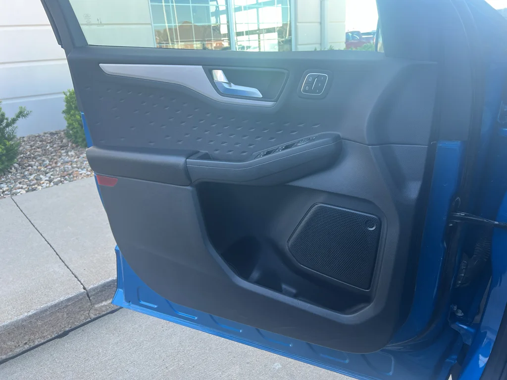 Used 2020 Velocity Blue Metallic Ford SEL image 22