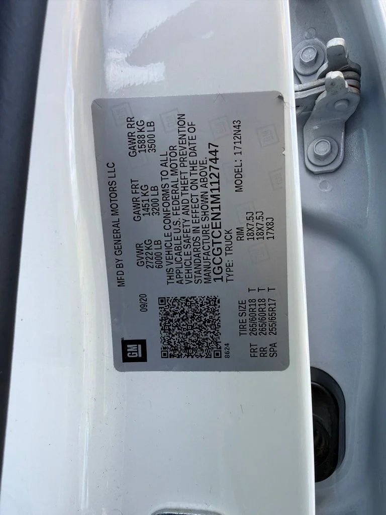 Used 2021 White Chevrolet LT image 42