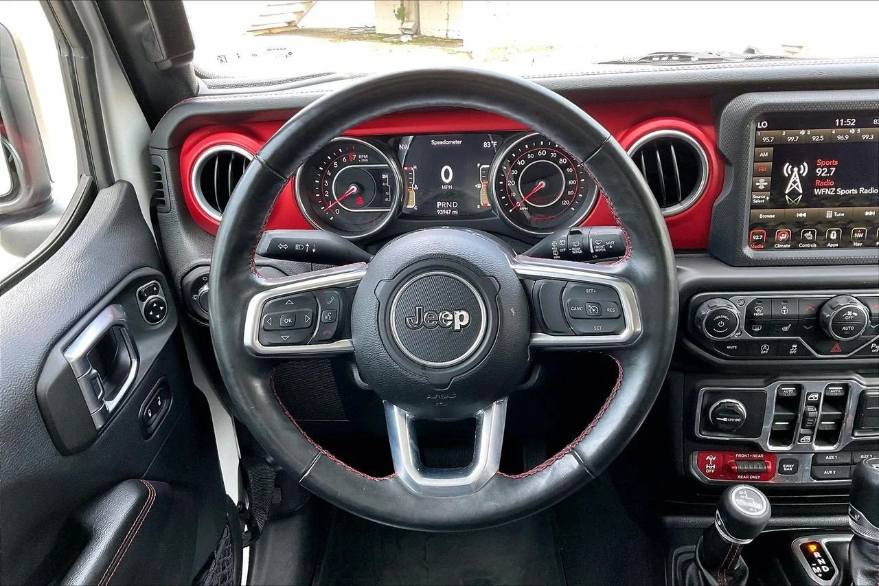 Certified Used 2018 White Jeep Rubicon image 9