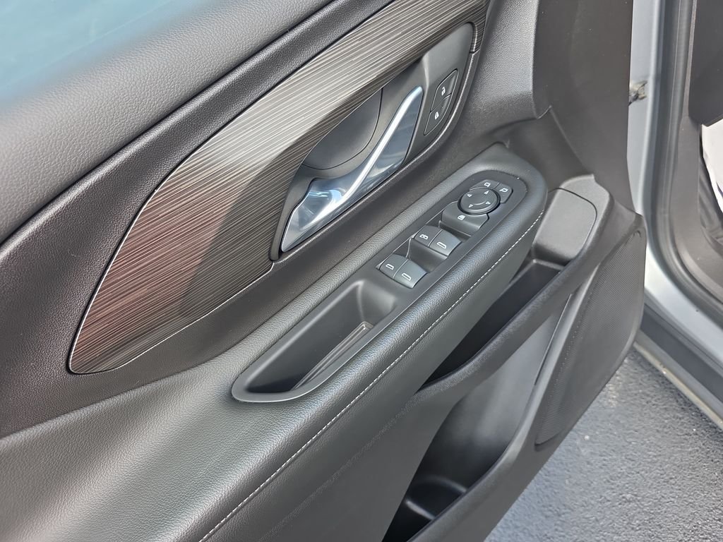 2024 GMC Terrain SLE - Photo 12